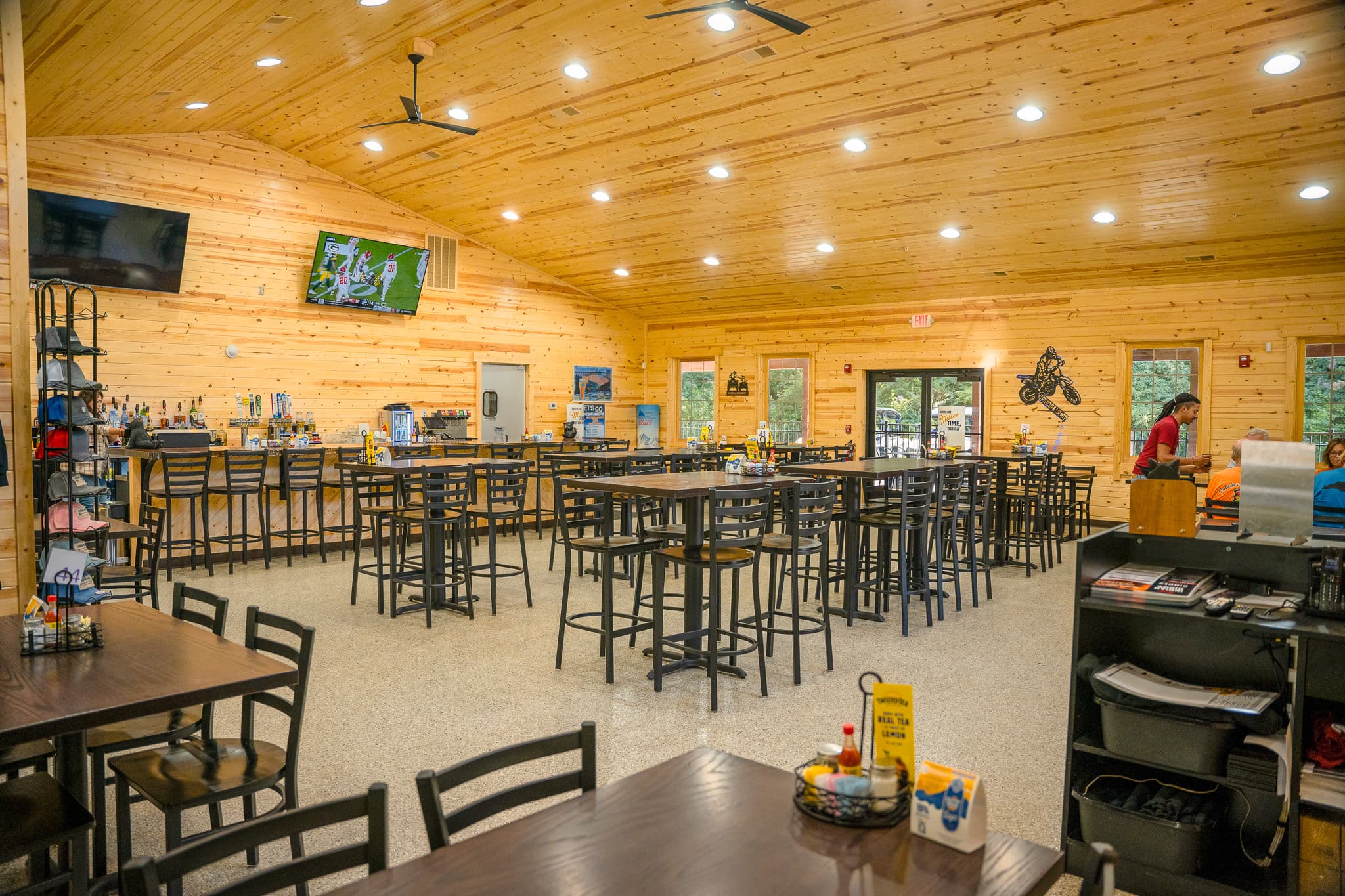 Ashland Resort Indian Ridge Bar and Grill