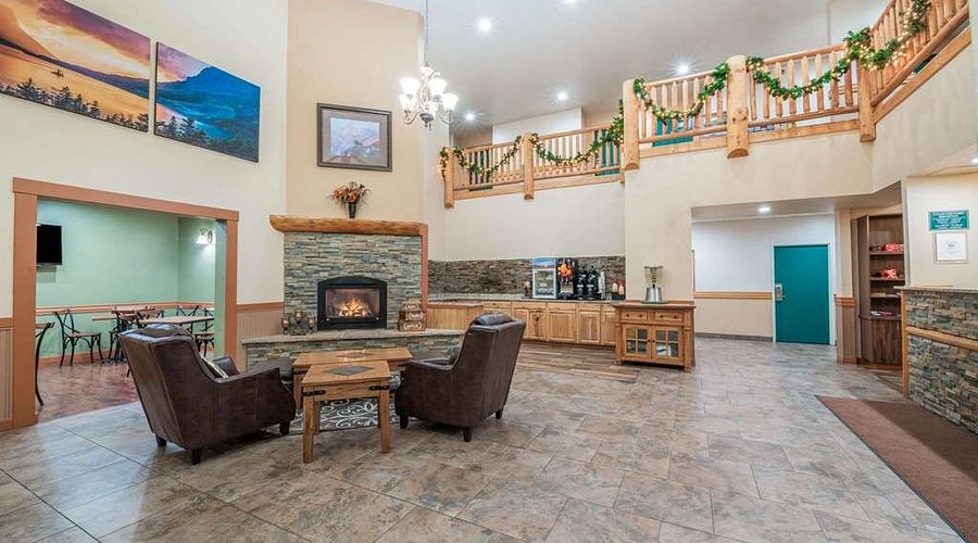 La Quinta Inn & Suites by Wyndham Yellowstone Airport